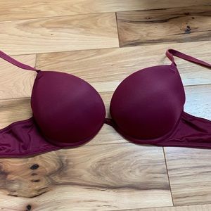 Women wear everywhere super push-up PINK bra